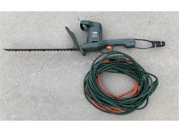 Black & Decker 16 Inch Electric Hedge Trimmer With Extension Cords