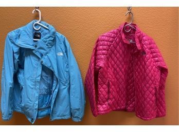 Womens North Face Jackets In Blue And Pink. Size XL