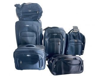 Samsonite 6 Piece Luggage Set! Full Size Suitcase, Carryon, And Travel Bags