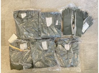 Mens Sage Green Coveralls And Gloves- UNOPENED.
