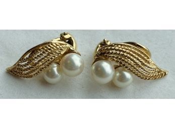 Stunning Pair Of 14K Gold Earrings