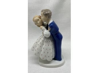 Royal Copenhagen No. 2/62 Kissing Couple Figurine