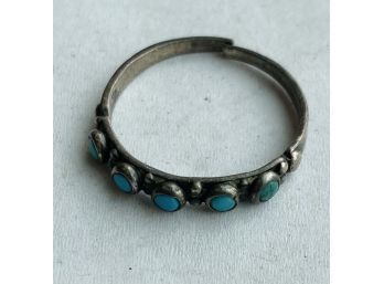 Sterling Silver Ring With (5) Turquoise Color Stones