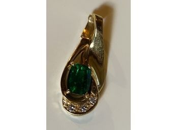 14K Gold Pendant With Green Stone. Weighed At 0.2 Oz