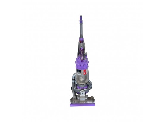 Dyson DC15 Vacuum With Ball Rotation