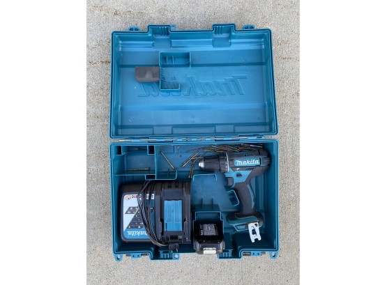 Makita Cordless Drill With Battery And Charger