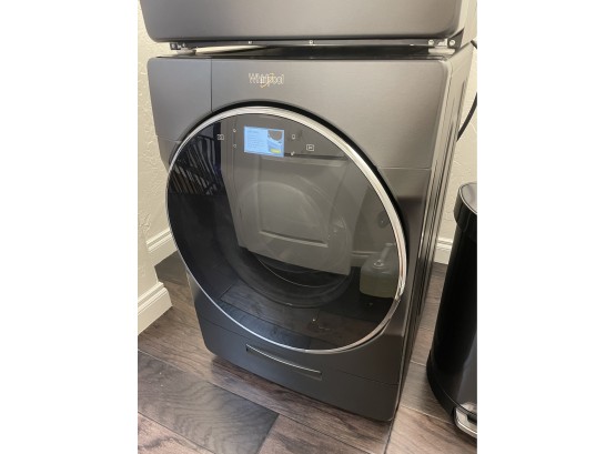 Whirlpool Washer And Dryer - Like New- Gas Operated Stackable Or Side By Side