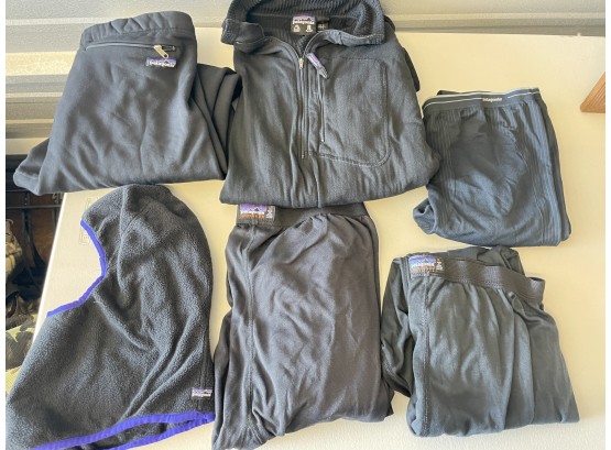 Patagonia Mens Thermals, Size XL. 4 Pairs Of Paints, 1 Jacket, 1 Face/head Guard