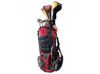 Mens Titleist Golf Clubs And TaylorMade Bag.
