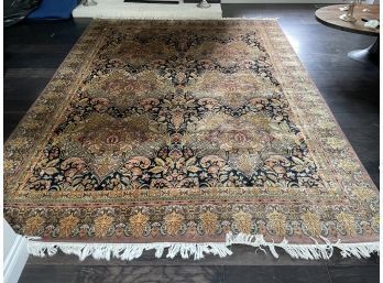 Beautiful Large Area Rug-in Great Condition