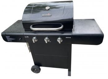 Char Broil Advantage Outdoor Grill In Great Condition!