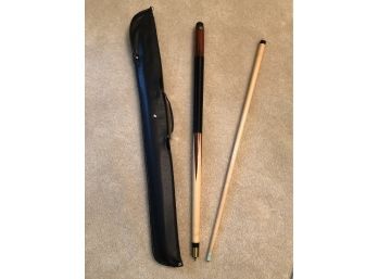 Wooden Pool Cue With Black Grip And Carrying Case (57 1/2 Inches)