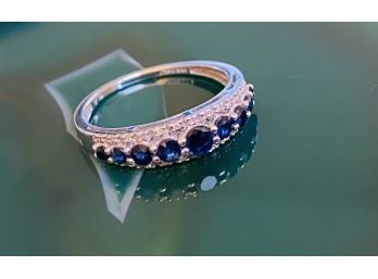 Beautiful Ring Marked 14K THL With Blue Stones, Size 7, Total Weight 0.072 Oz