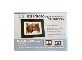 5.6 Inch Tru Photo Digital Picture Frame, New
