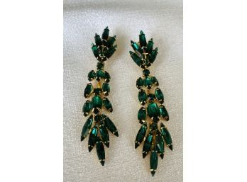 Fabulous Emerald Color Rhinestone Earrings