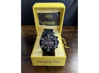 Invicta Pro Diver 100 Water Resistant Model No 22338, Great Condition, Adjustable Band
