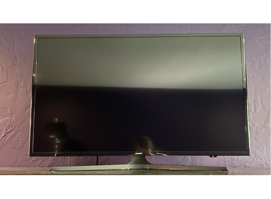 42 Inch Samsung TV With Remote