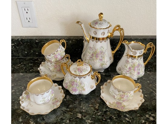Beautiful Tea Set, Complete Set With 4 Cups And Saucers