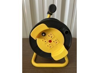 Voltec 40 Foot 4-outlet Open Cord Reel (untested)