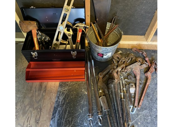 Miscellaneous Tools With Toolbox, Come Alongs