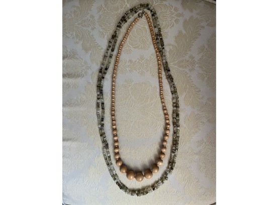 Beautiful Stone And Wooden Necklace Set