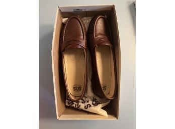 Vintage SAS Womens Brown Loafers, Size Unknown Appears To Be 6 1/2