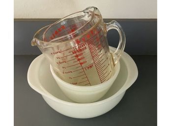 PYREX Kitchen Essentials: Two Measuring Cups, Bowl, And Serving Bowl With Handles