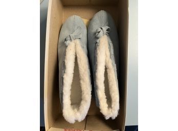Vintage Sioux Mox Powder Blue Leather Slippers, Barely Worn, Around Size 6 1/2 Womens