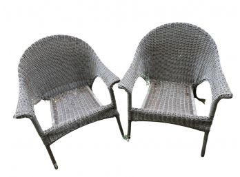 Four Outdoor Wicker Patio Chairs, Good Condition (28 1/2 X 25 X 35)