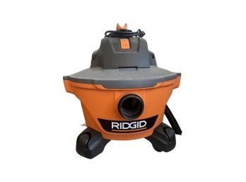 RIGID 6 Gallon Wet/dry Vac HD0600