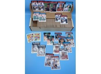 1986 Baseball Sports Cards! LOTS!  Cubs, Cardinals, Dodgers, Mariners And More!