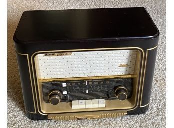 Grundig Classic AM / FM Radio Replica