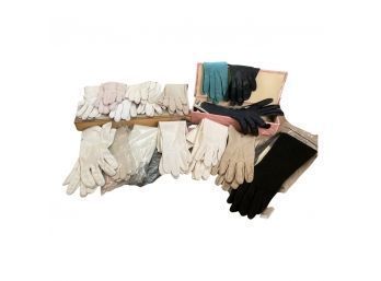 Vintage Womens Gloves In Various Styles And Colors