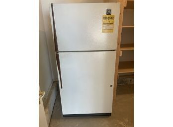 General Electric Refrigerator-DOES WORK!