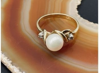 Gorgeous REAL Pearl Ring With 14K Gold Band, Weighs 2.33 Grams