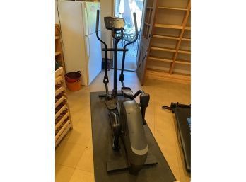 Life Fitness Zone Training Elliptical With Power Cord And Mat
