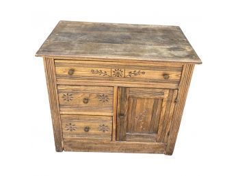 Darling Side Table With Carved Designs