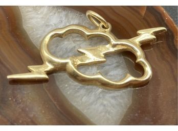 14KT Gold Lightning Bolt Necklace Charm. Weighs 2.53 Grams