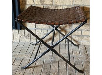 Foldable Chair / Side Table With Woven Top