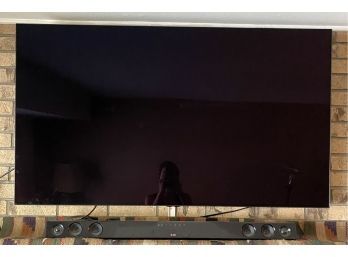 TV 55 Inch With Sound Bar And Mounting System