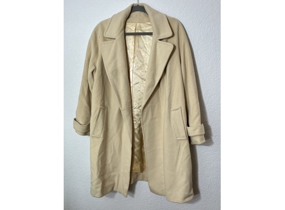 Light Beige Coat 100 Percent Cashmere, Womens Size S (37 Inches Long)