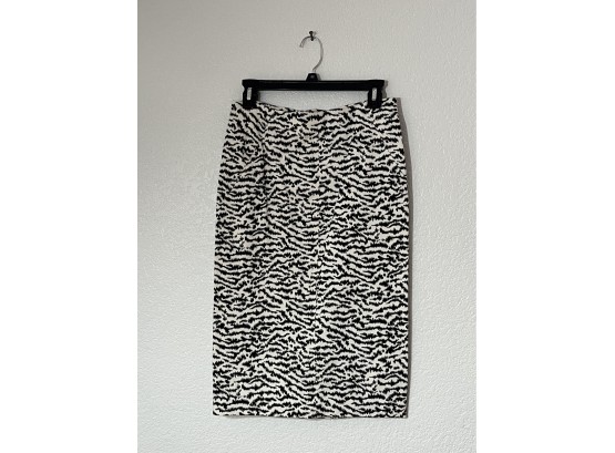 Veronica Beard White And Black Pencil Skirt, Womens Size 6 (26 Inches Long)
