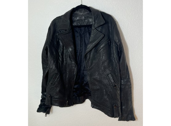 En Noir Black Leather Jacket, Size Not Indicated, Appears To Be Womens Size L Or XL (27 Inches Long)
