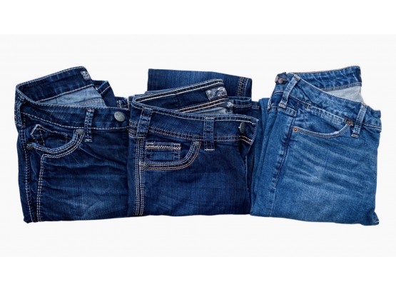 (2) Pairs Of Silver Co. Jeans And (1) Pair Of Lucky Brand Jeans