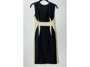 Black And White Body Fitting Dress By Narciso Rodriguez. Made In Italy. Size 42