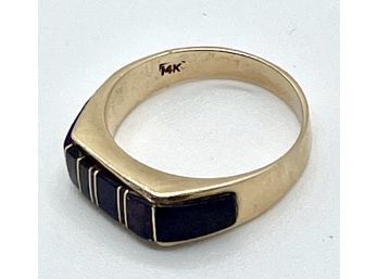 14 K Gold Ring Black Gemstone, Total Weight 5.52