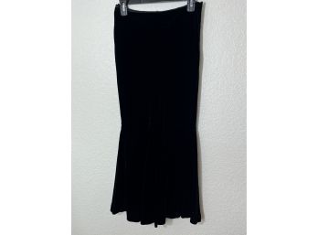 Ralph Lauren Long Black Zip Up Velvet Skirt, Womens Size 4P (35 Inches Long)