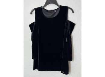 TAHARI Black Velvent Tank Top With Off The Shoulder Sleeves, Womens Size M (26 Inches Long)
