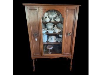 Gorgeous Mahogany China Cabinet! 4 Shelves For Storage And Glass Door