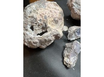 Large Geodes, Very Unique